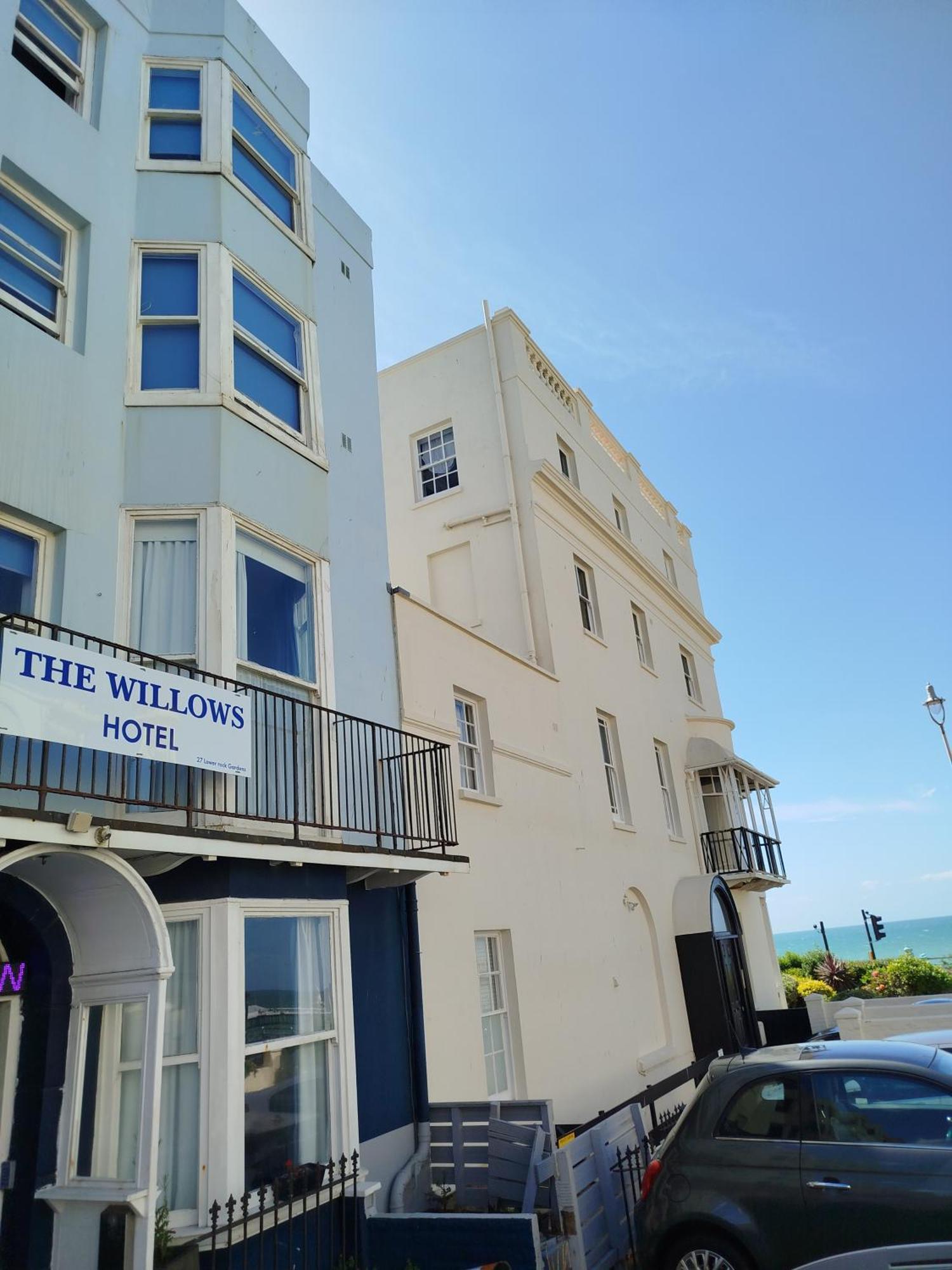 The Willows Brighton Exterior foto